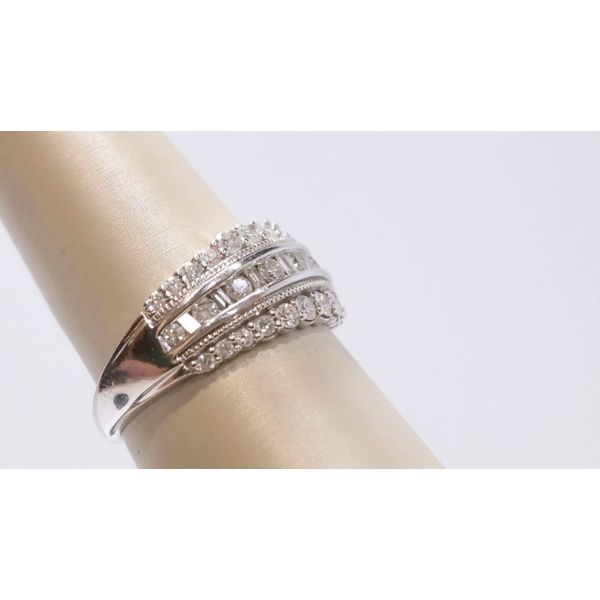 Fashion Ring Image 2 Timmreck & McNicol Jewelers McMinnville, OR