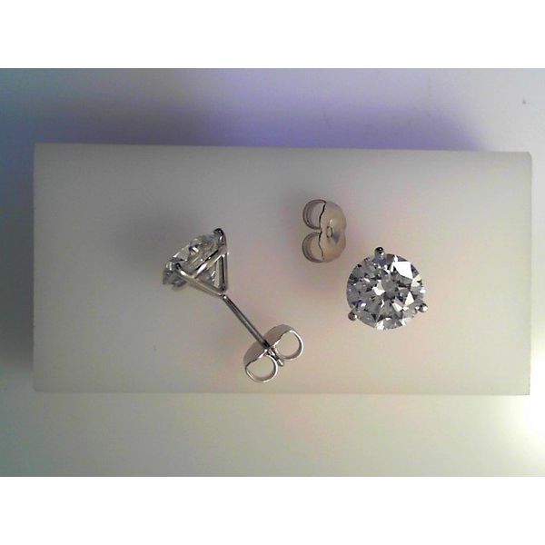 Earrings Timmreck & McNicol Jewelers McMinnville, OR