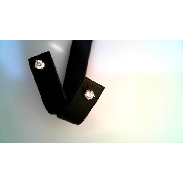Earrings Timmreck & McNicol Jewelers McMinnville, OR