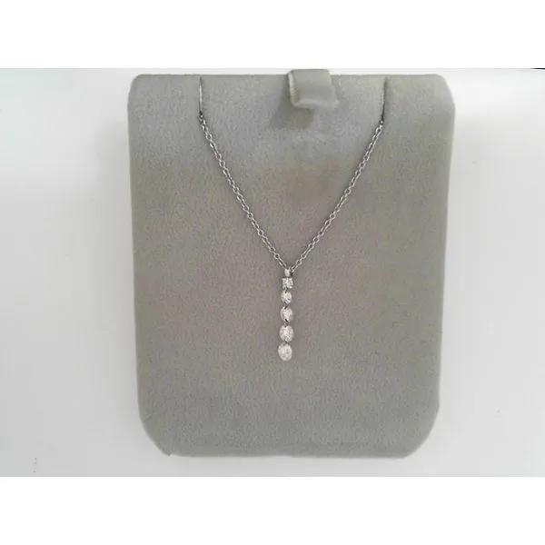 Pendant Timmreck & McNicol Jewelers McMinnville, OR