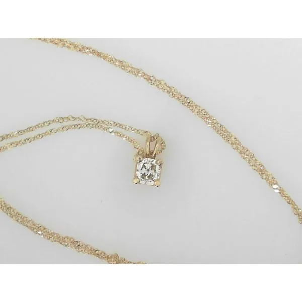 Pendant Timmreck & McNicol Jewelers McMinnville, OR