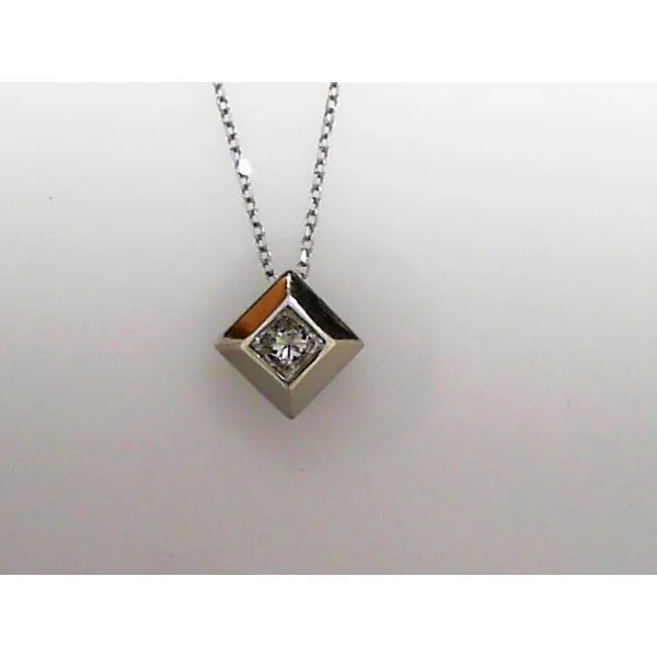 Pendant Timmreck & McNicol Jewelers McMinnville, OR