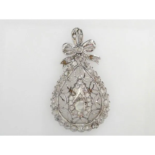 Pendant Timmreck & McNicol Jewelers McMinnville, OR