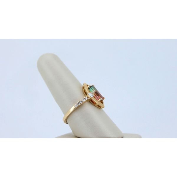 Fashion Ring Image 2 Timmreck & McNicol Jewelers McMinnville, OR