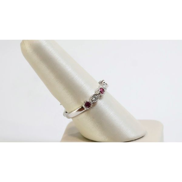 Fashion Ring Image 2 Timmreck & McNicol Jewelers McMinnville, OR