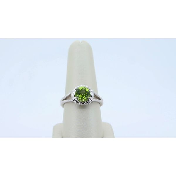 Peridot Fashion Ring Image 2 Timmreck & McNicol Jewelers McMinnville, OR