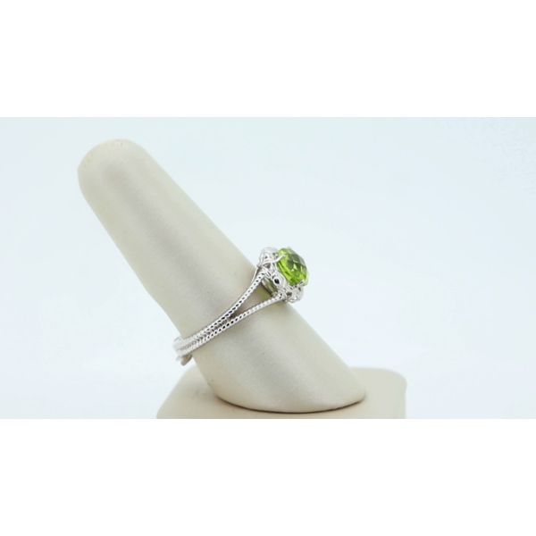 Peridot Fashion Ring Image 3 Timmreck & McNicol Jewelers McMinnville, OR