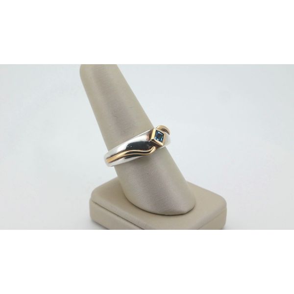 Fashion Ring Image 2 Timmreck & McNicol Jewelers McMinnville, OR
