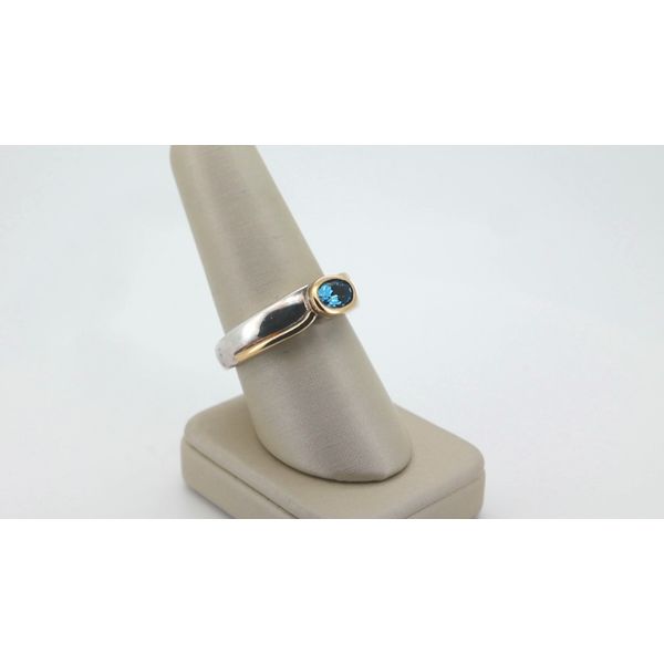 Fashion Ring Image 2 Timmreck & McNicol Jewelers McMinnville, OR