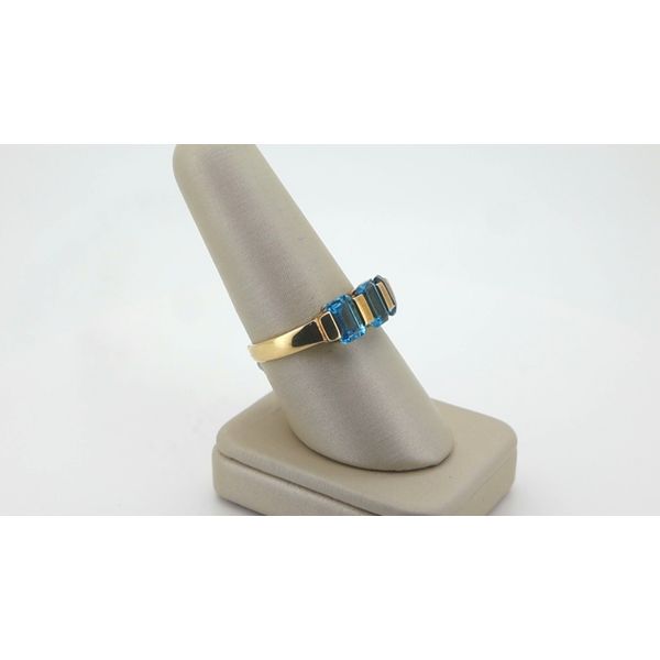 Fashion Ring Image 2 Timmreck & McNicol Jewelers McMinnville, OR