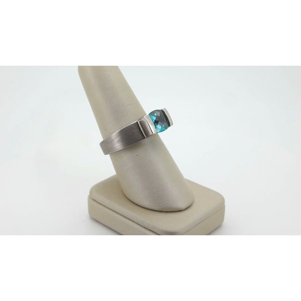 Fashion Ring Image 2 Timmreck & McNicol Jewelers McMinnville, OR