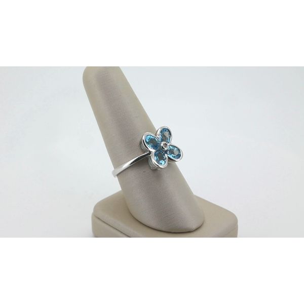 Fashion Ring Image 2 Timmreck & McNicol Jewelers McMinnville, OR