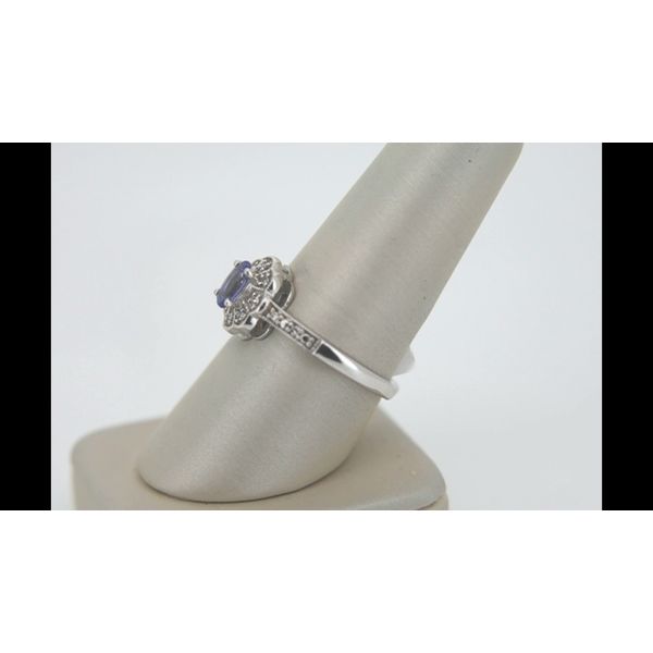 Fashion Ring Image 2 Timmreck & McNicol Jewelers McMinnville, OR