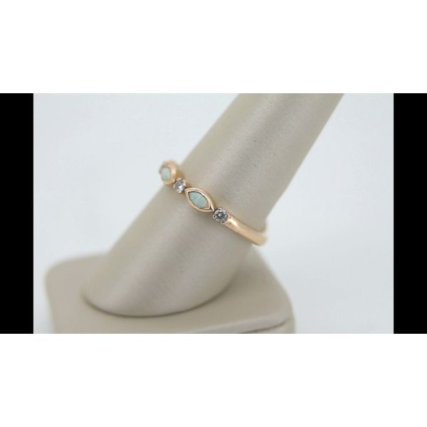 Fashion Ring Image 2 Timmreck & McNicol Jewelers McMinnville, OR
