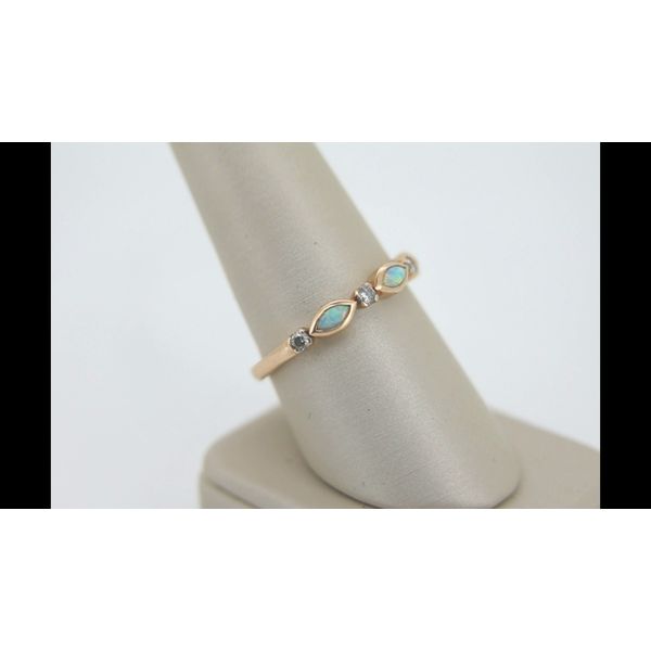 Fashion Ring Image 3 Timmreck & McNicol Jewelers McMinnville, OR