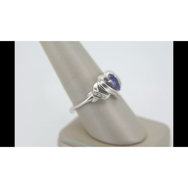 Fashion Ring Image 3 Timmreck & McNicol Jewelers McMinnville, OR