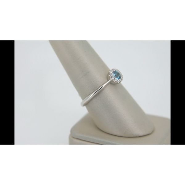 Fashion Ring Image 3 Timmreck & McNicol Jewelers McMinnville, OR