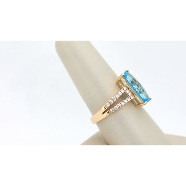 Fashion Ring Image 3 Timmreck & McNicol Jewelers McMinnville, OR