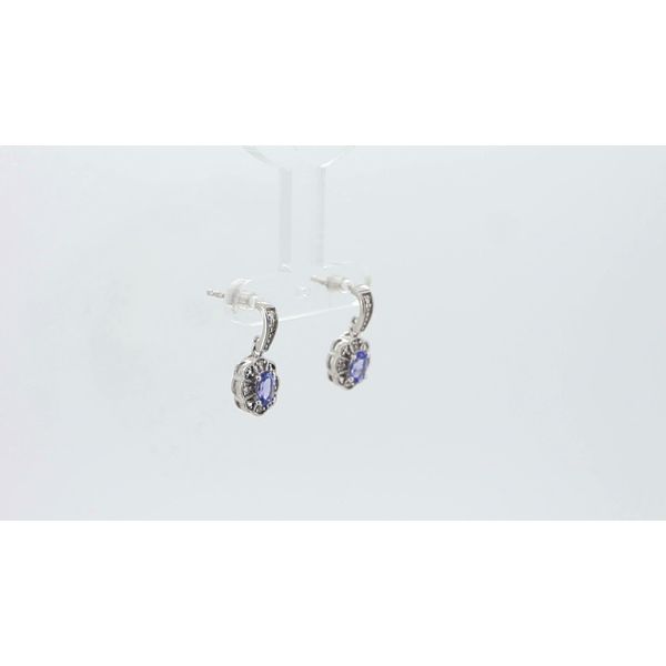 Earrings Image 2 Timmreck & McNicol Jewelers McMinnville, OR