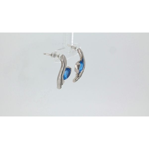 Kashmir Blue Topaz Earrings Image 2 Timmreck & McNicol Jewelers McMinnville, OR