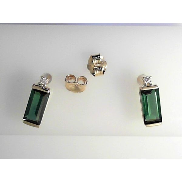 Earrings Timmreck & McNicol Jewelers McMinnville, OR