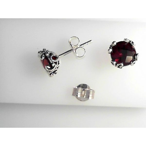 Earrings Timmreck & McNicol Jewelers McMinnville, OR