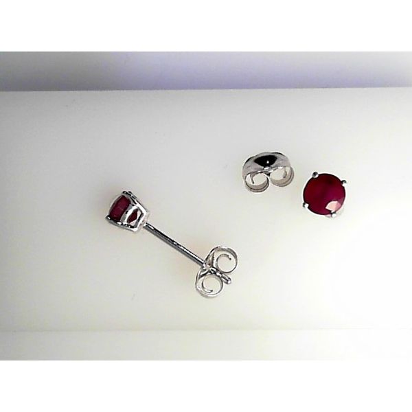 Earrings Timmreck & McNicol Jewelers McMinnville, OR