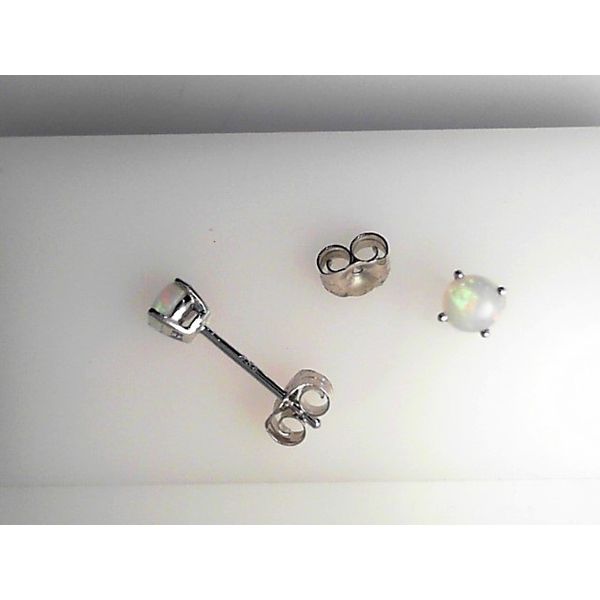 Earrings Timmreck & McNicol Jewelers McMinnville, OR