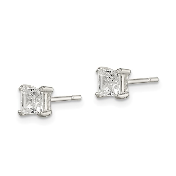 Earrings Timmreck & McNicol Jewelers McMinnville, OR