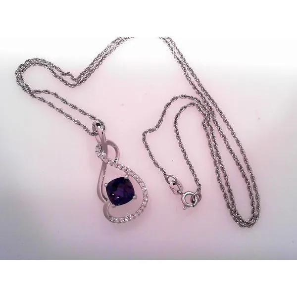 Pendants Timmreck & McNicol Jewelers McMinnville, OR
