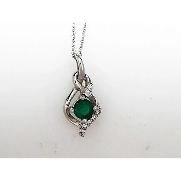 Pendants Timmreck & McNicol Jewelers McMinnville, OR