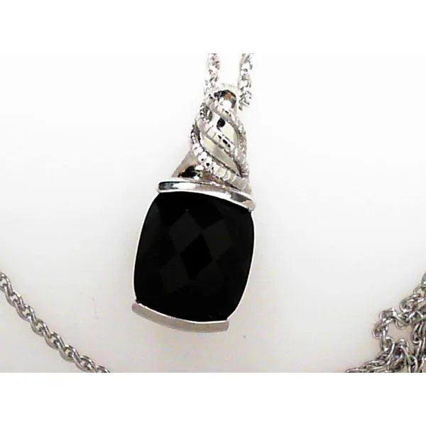 Pendants Timmreck & McNicol Jewelers McMinnville, OR