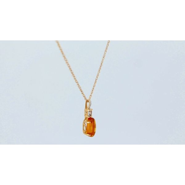Pendants Image 2 Timmreck & McNicol Jewelers McMinnville, OR