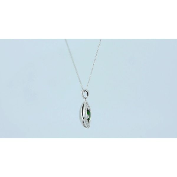 Pendants Image 2 Timmreck & McNicol Jewelers McMinnville, OR