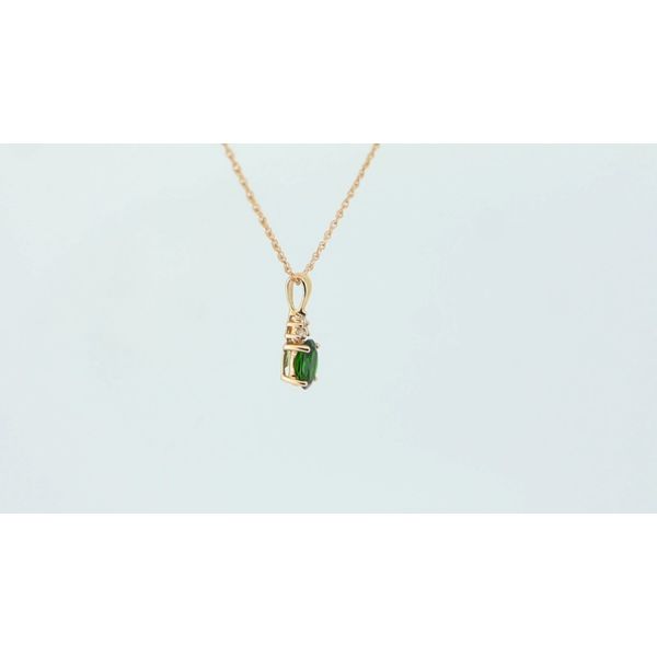Pendants Image 2 Timmreck & McNicol Jewelers McMinnville, OR