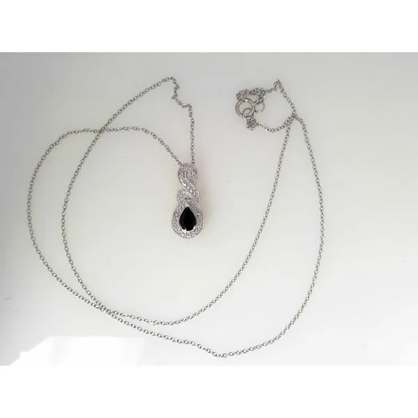 Pendants Timmreck & McNicol Jewelers McMinnville, OR