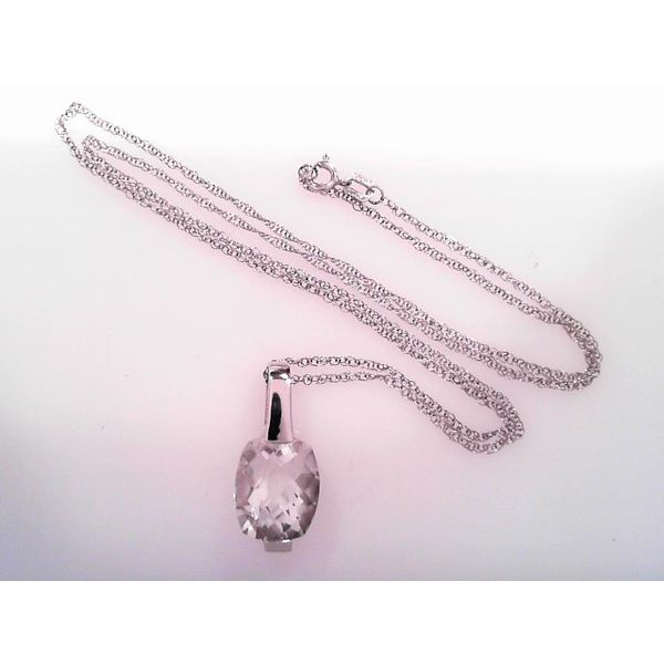 Pendants Image 3 Timmreck & McNicol Jewelers McMinnville, OR