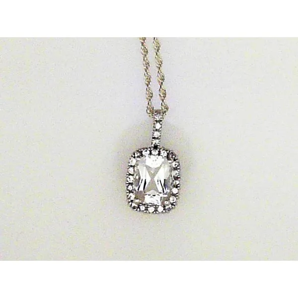 Pendants Timmreck & McNicol Jewelers McMinnville, OR