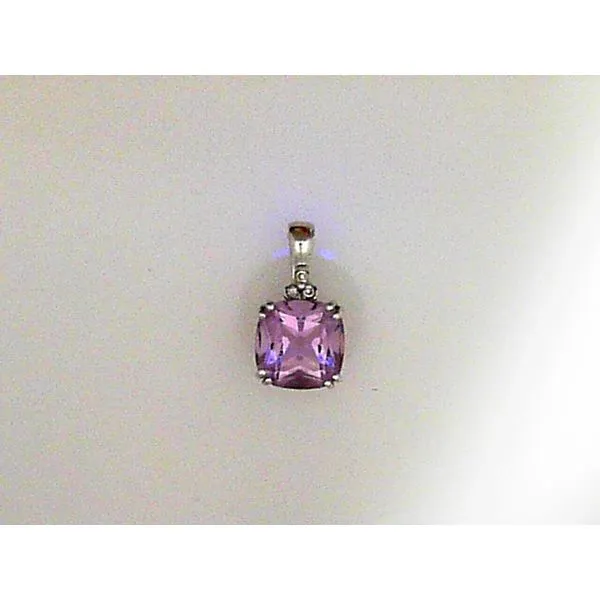 Pendants Timmreck & McNicol Jewelers McMinnville, OR
