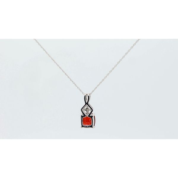 Pendants Image 3 Timmreck & McNicol Jewelers McMinnville, OR