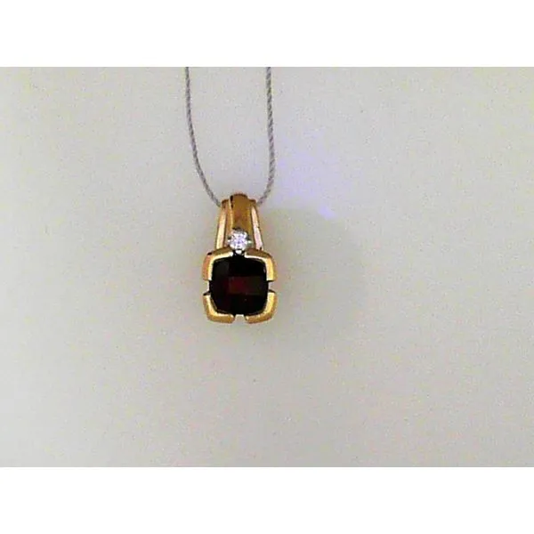 Pendants Timmreck & McNicol Jewelers McMinnville, OR