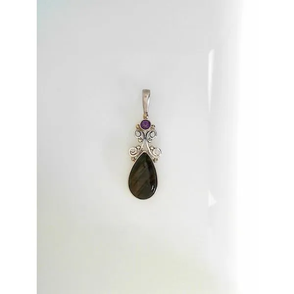 Pendants Timmreck & McNicol Jewelers McMinnville, OR
