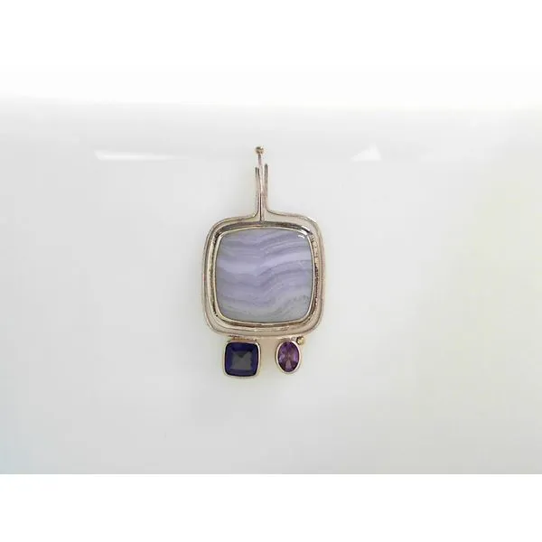 Pendants Timmreck & McNicol Jewelers McMinnville, OR