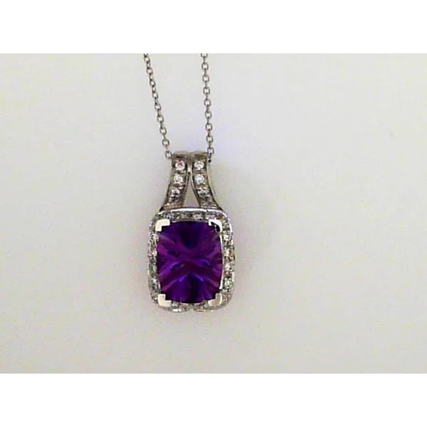 Pendants Timmreck & McNicol Jewelers McMinnville, OR