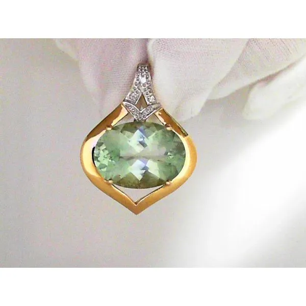 Pendants Timmreck & McNicol Jewelers McMinnville, OR