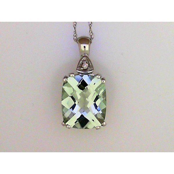 Pendants Image 3 Timmreck & McNicol Jewelers McMinnville, OR