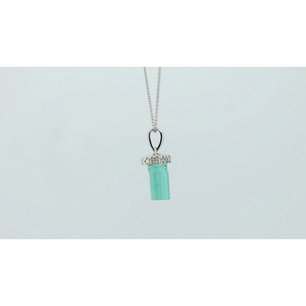 Pendants Image 2 Timmreck & McNicol Jewelers McMinnville, OR