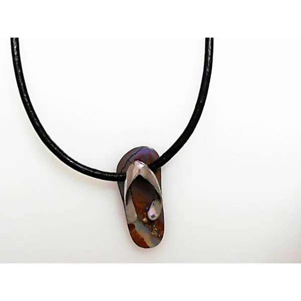 Pendants Timmreck & McNicol Jewelers McMinnville, OR