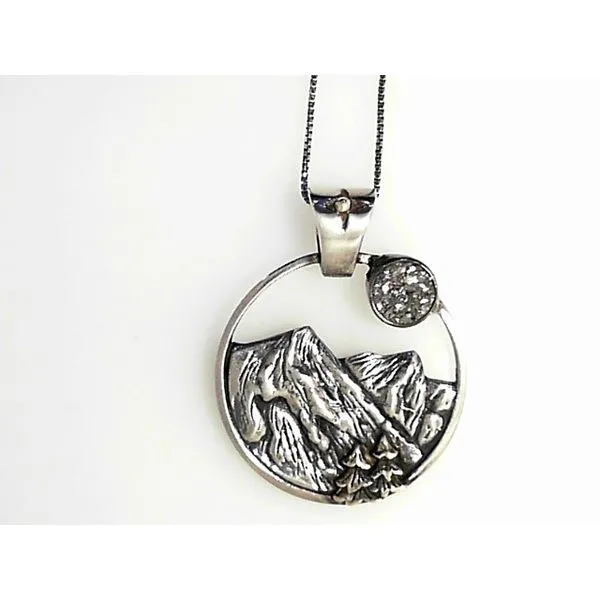 Pendants Image 2 Timmreck & McNicol Jewelers McMinnville, OR