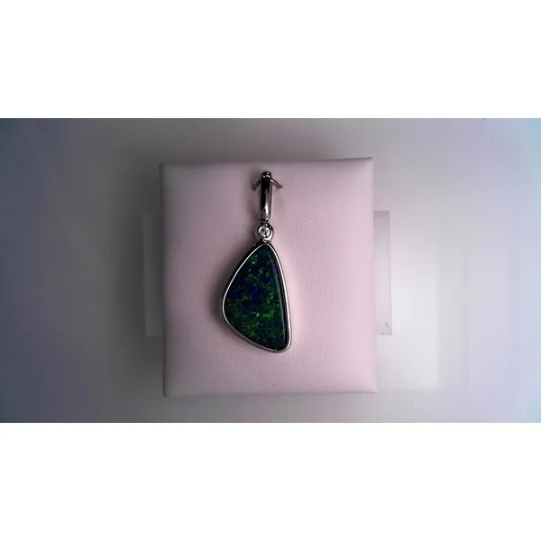 Pendants Timmreck & McNicol Jewelers McMinnville, OR